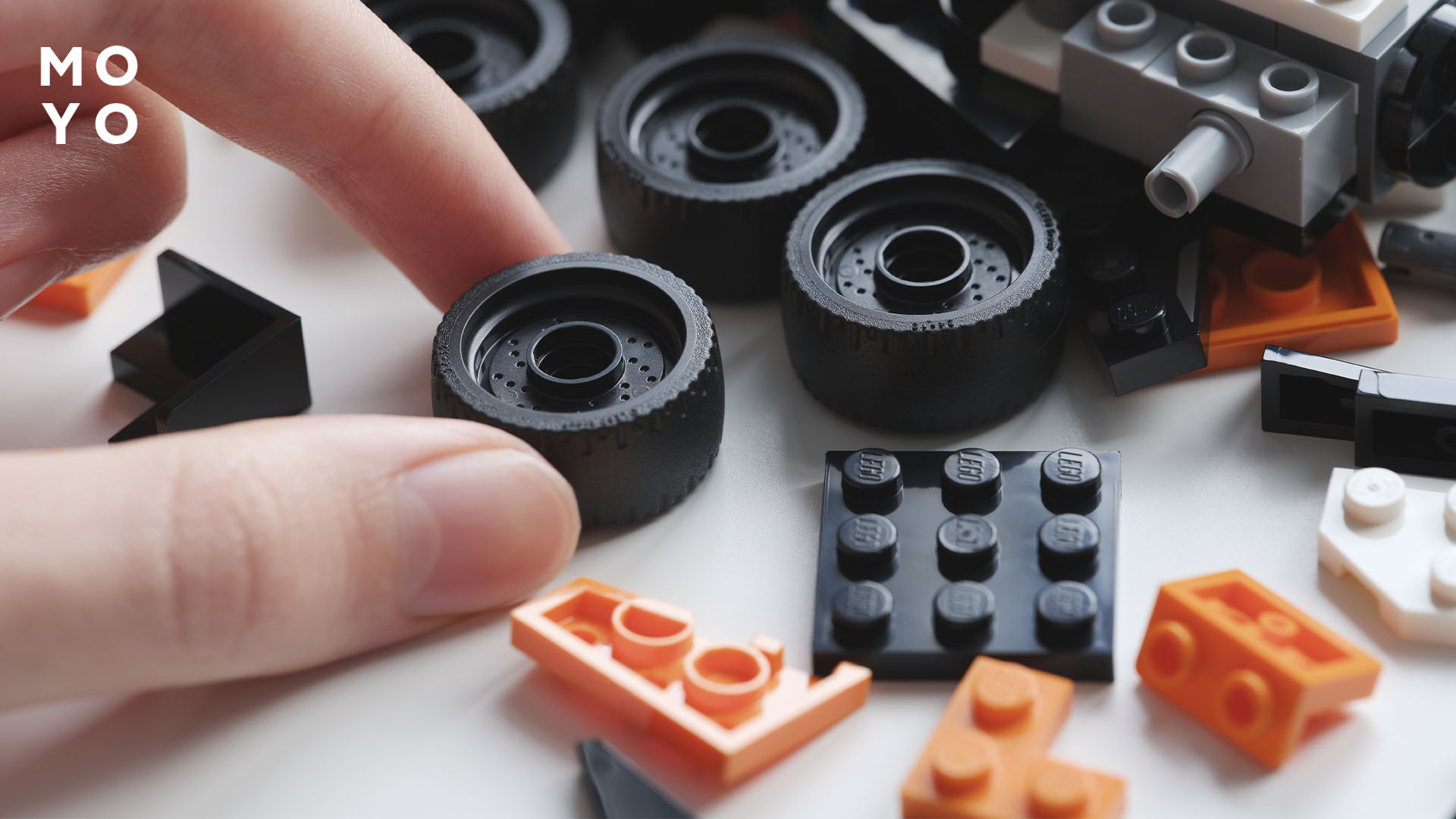великі колеса з деталей LEGO