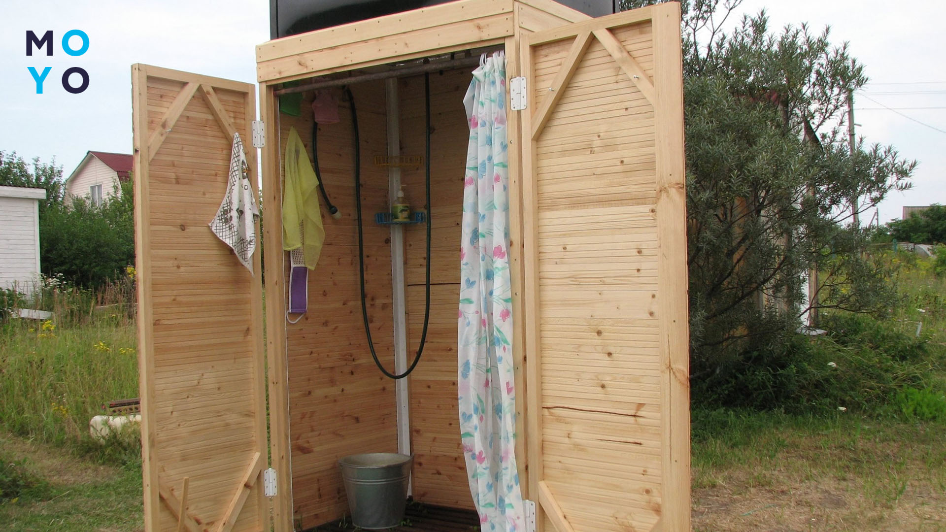 душова з дерева