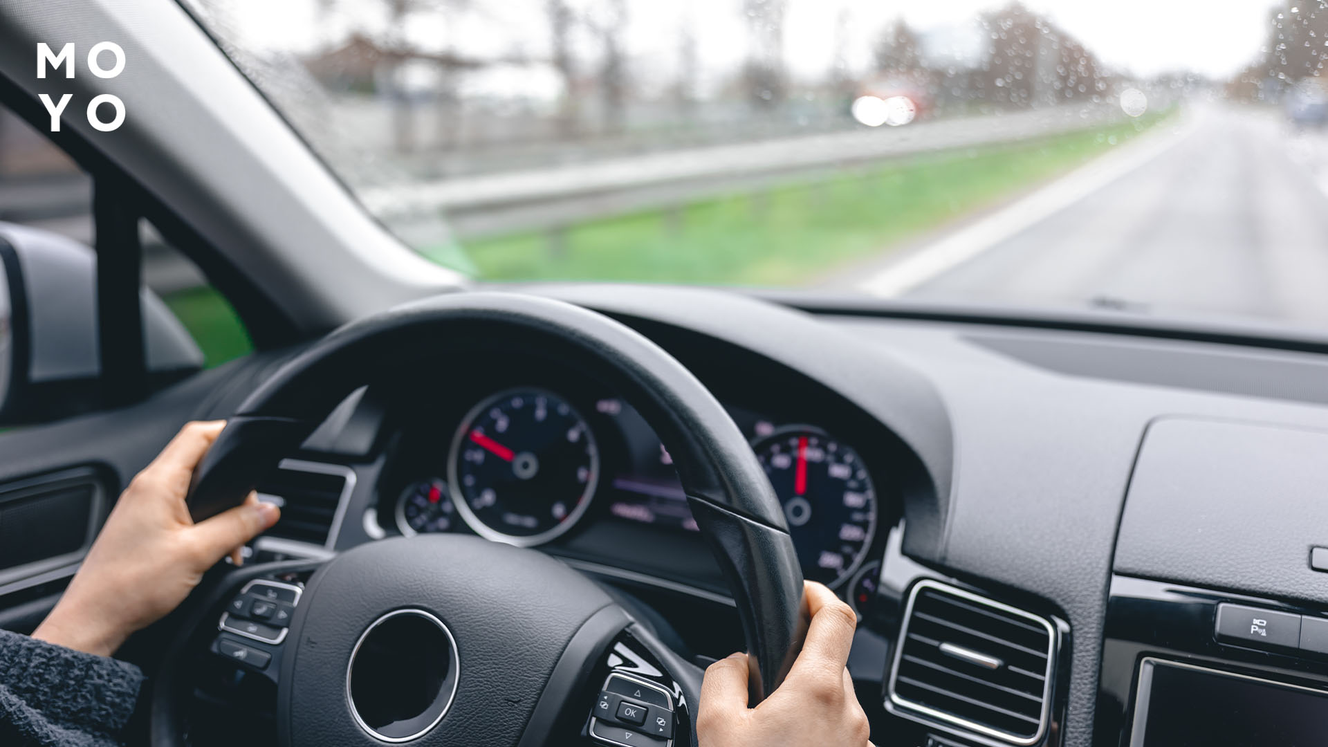 поїздка за кермом авто