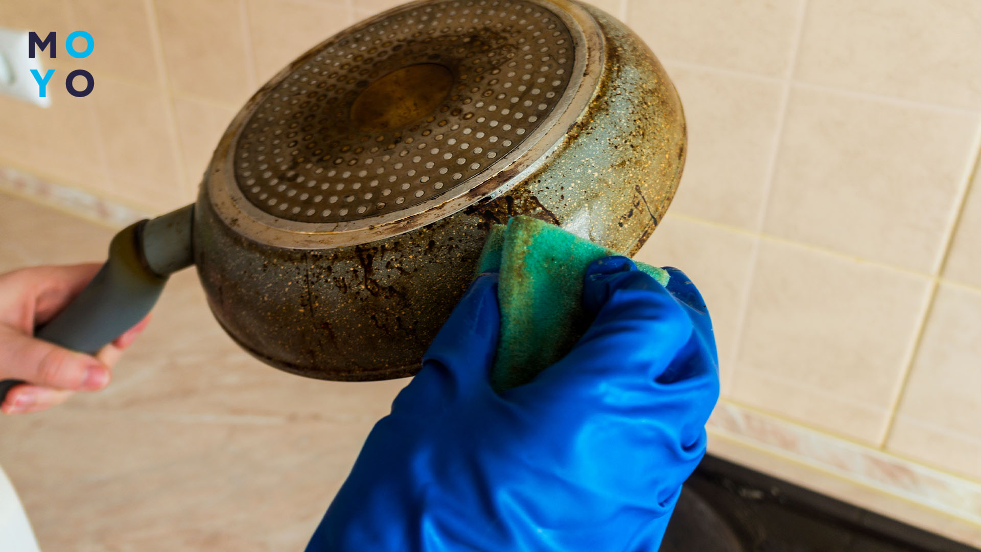 Чистка сковороды с каменным покрытием