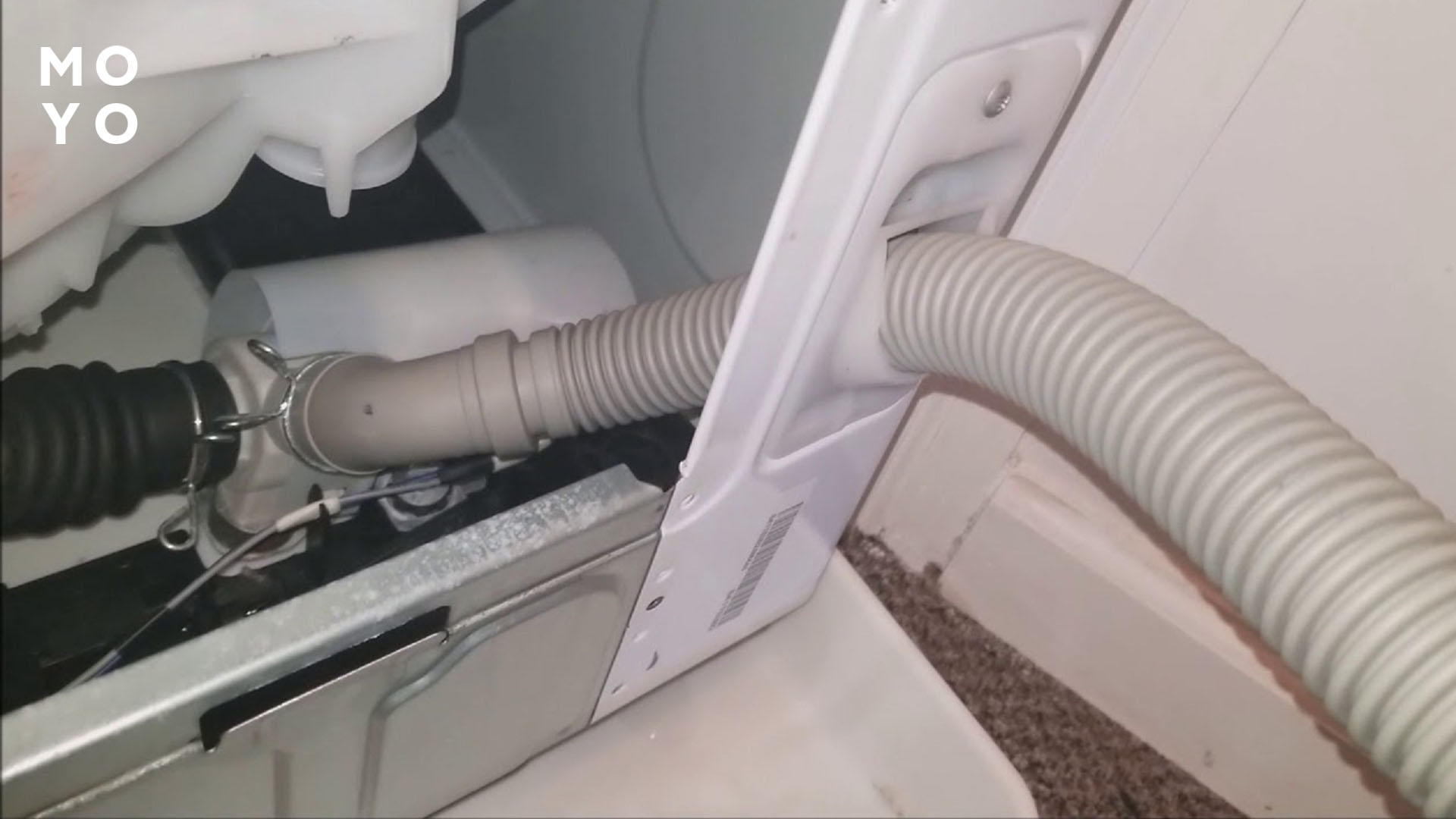 заміна шланга в пральній машині