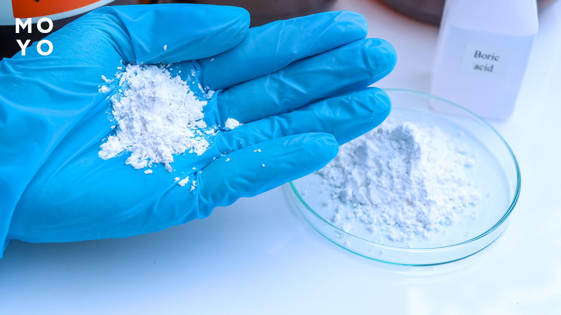 удалить следы от утюга борной кислотой