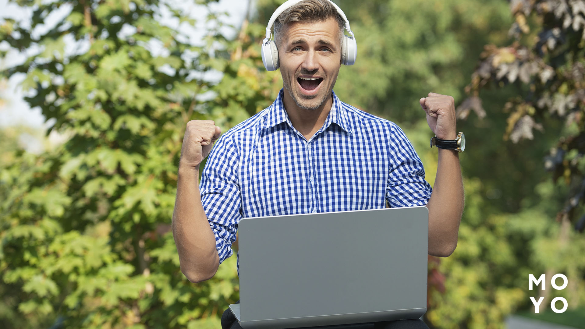 Накладные наушники с амбушюрами