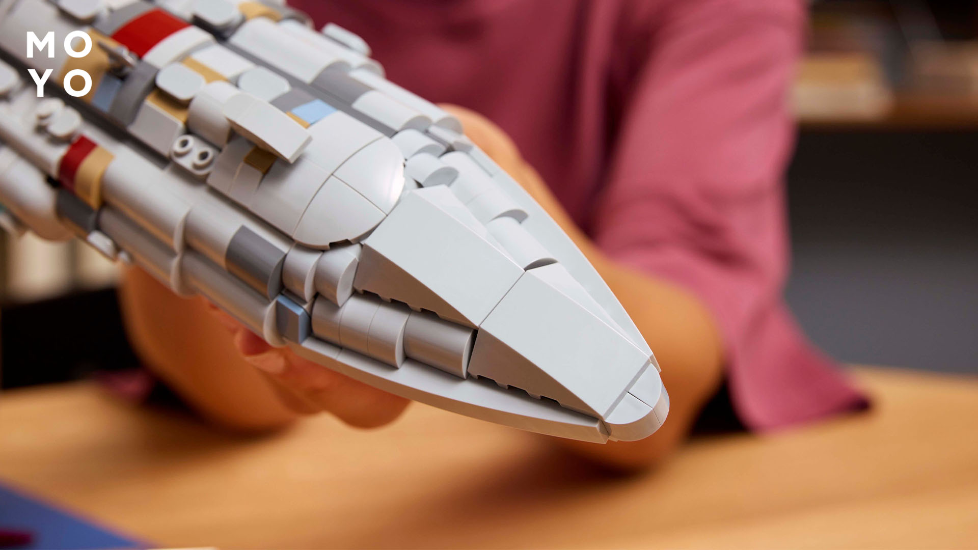 космічний корабель з LEGO