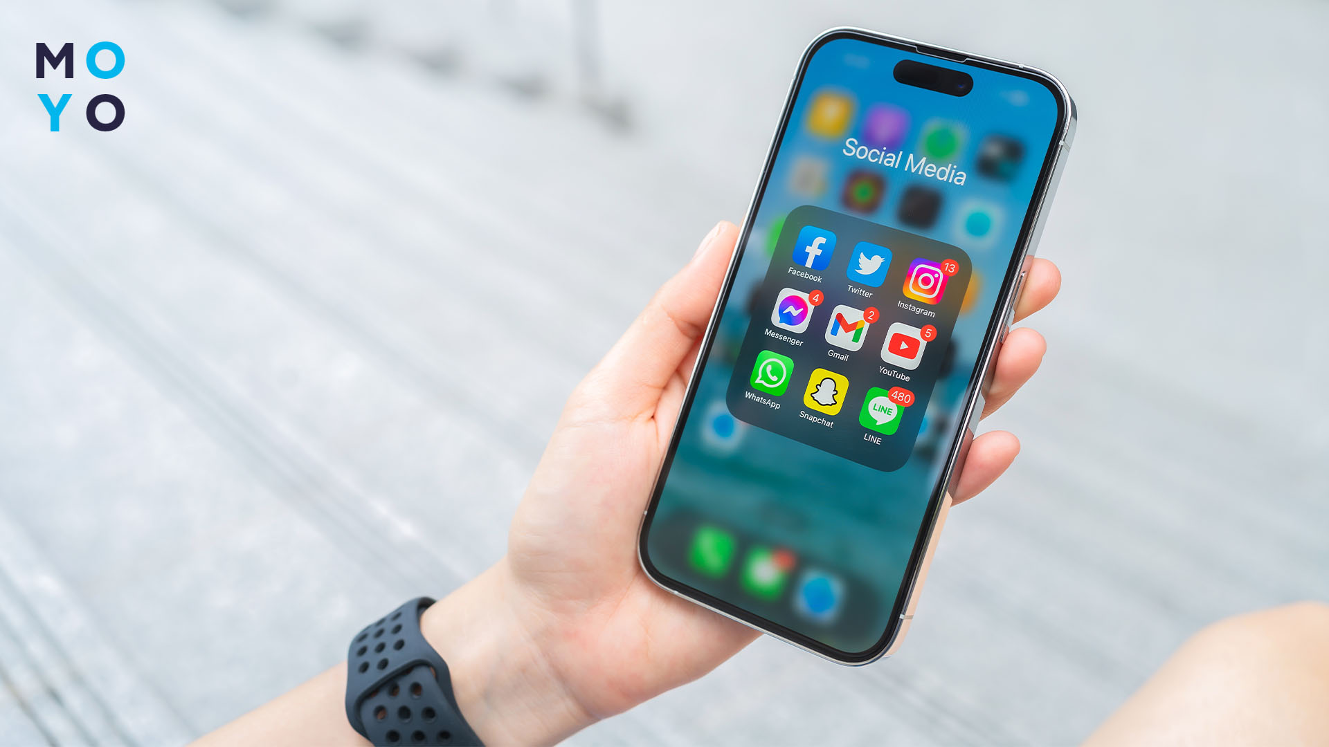 Як видалити контакти в Айфоні