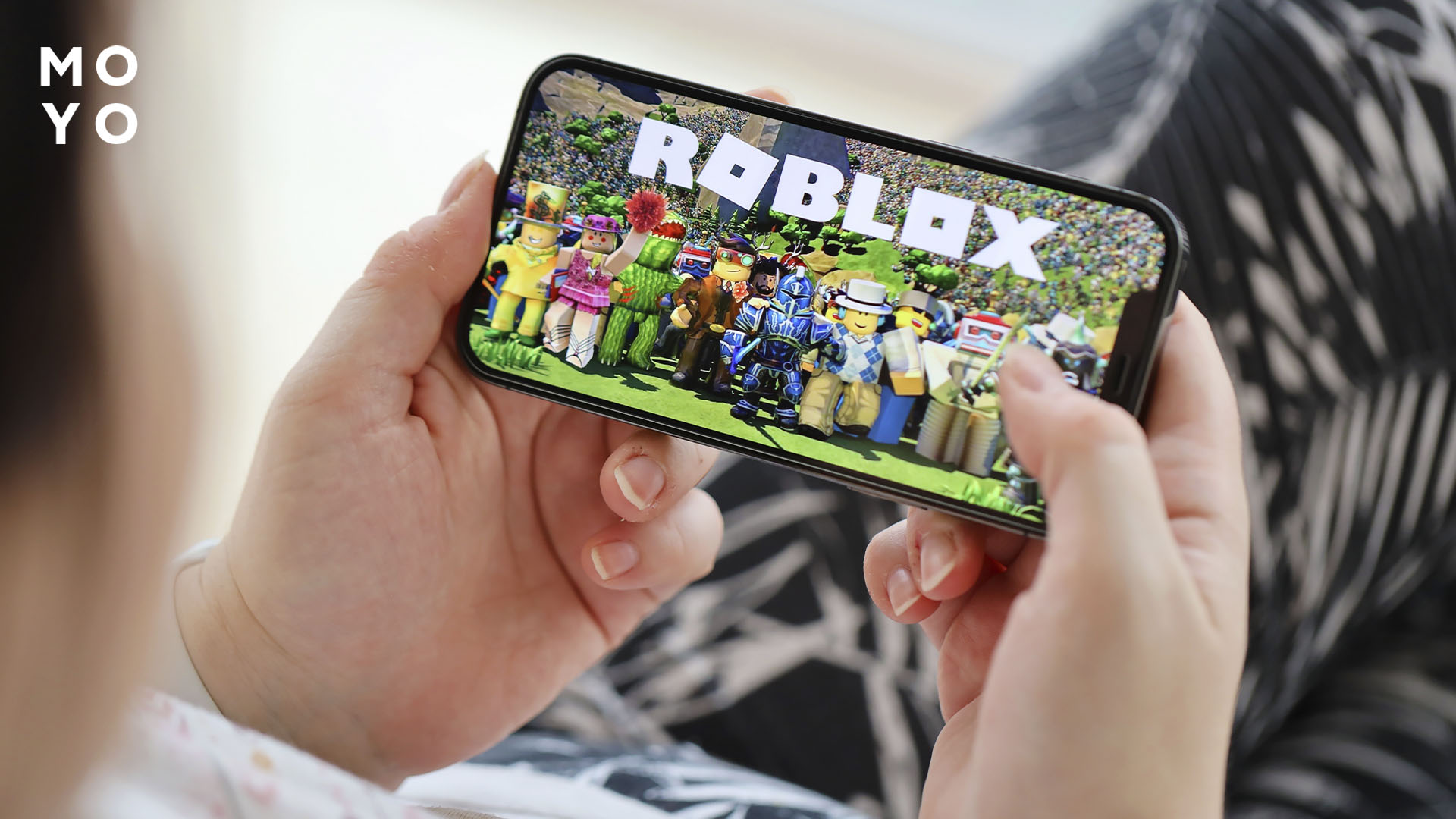 Roblox на телефон Эпл