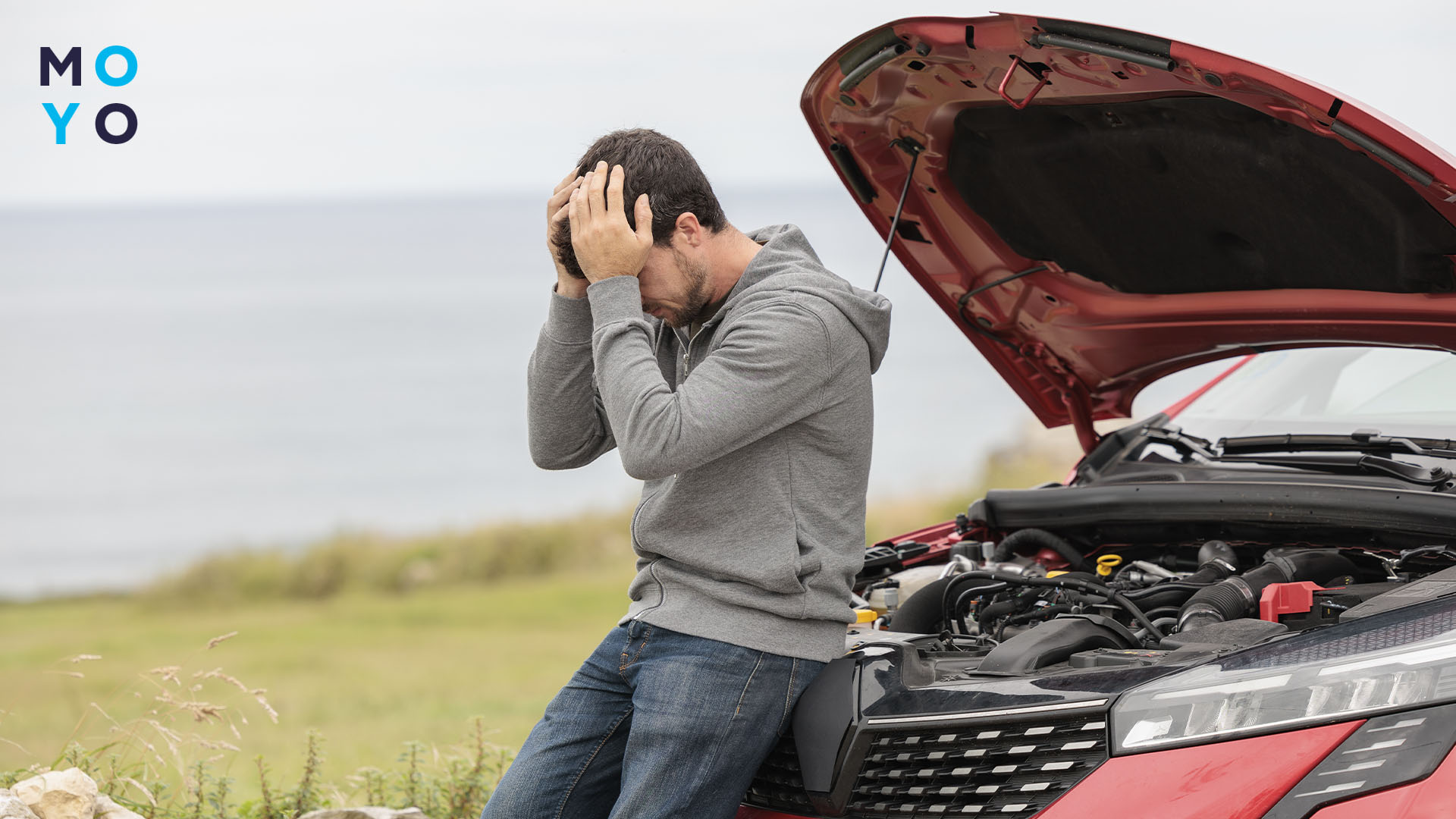 машина заводиться й одразу глухне