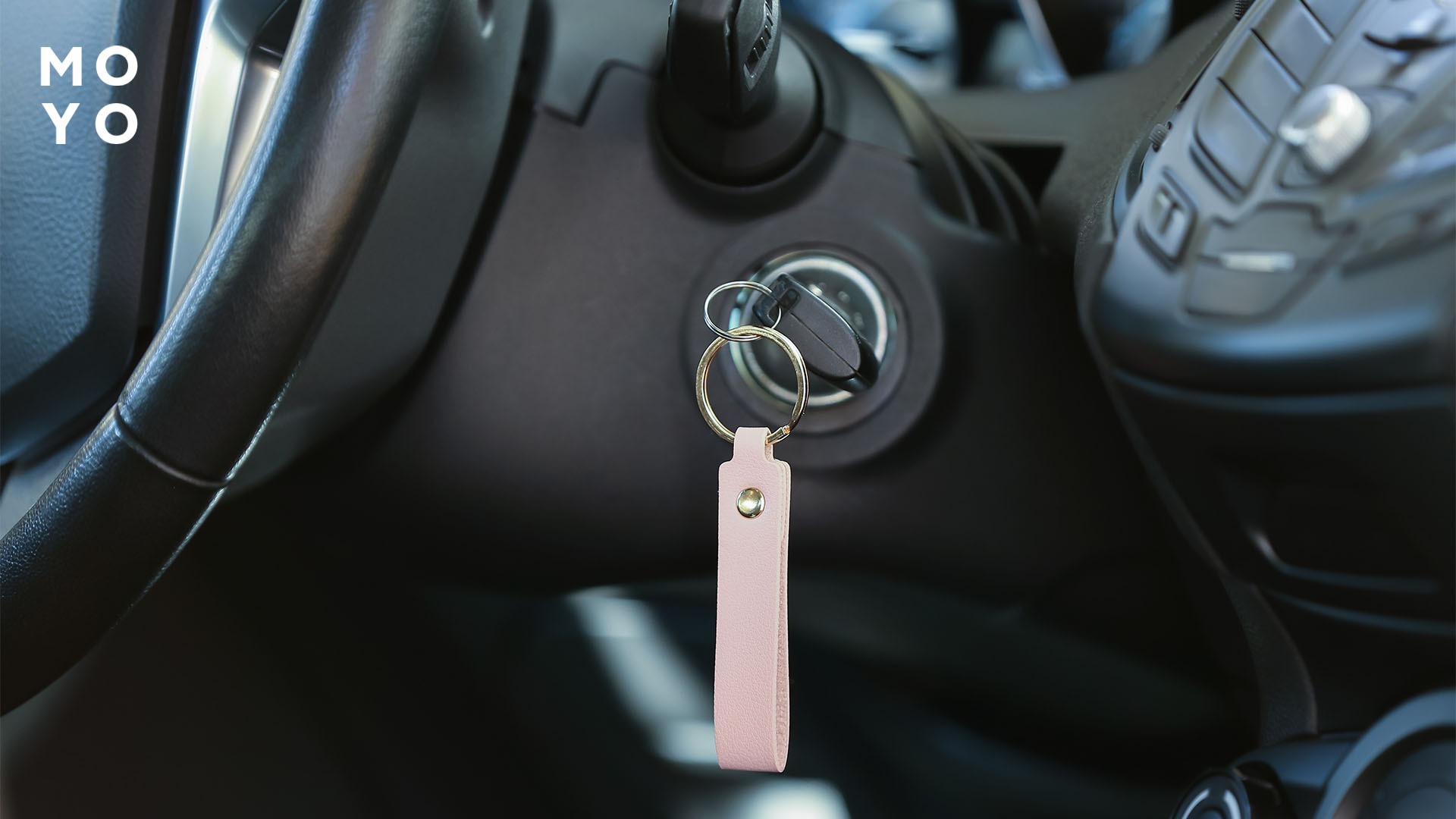 ключи остались внутри машины