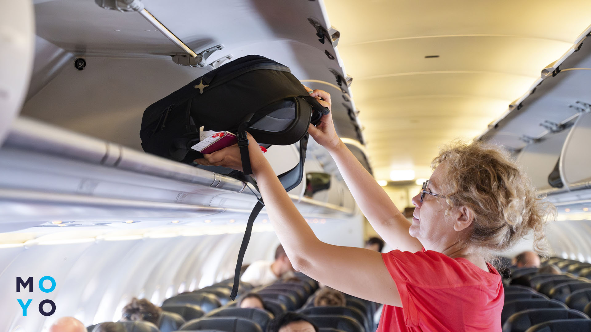 ручная кладь на борту самолета