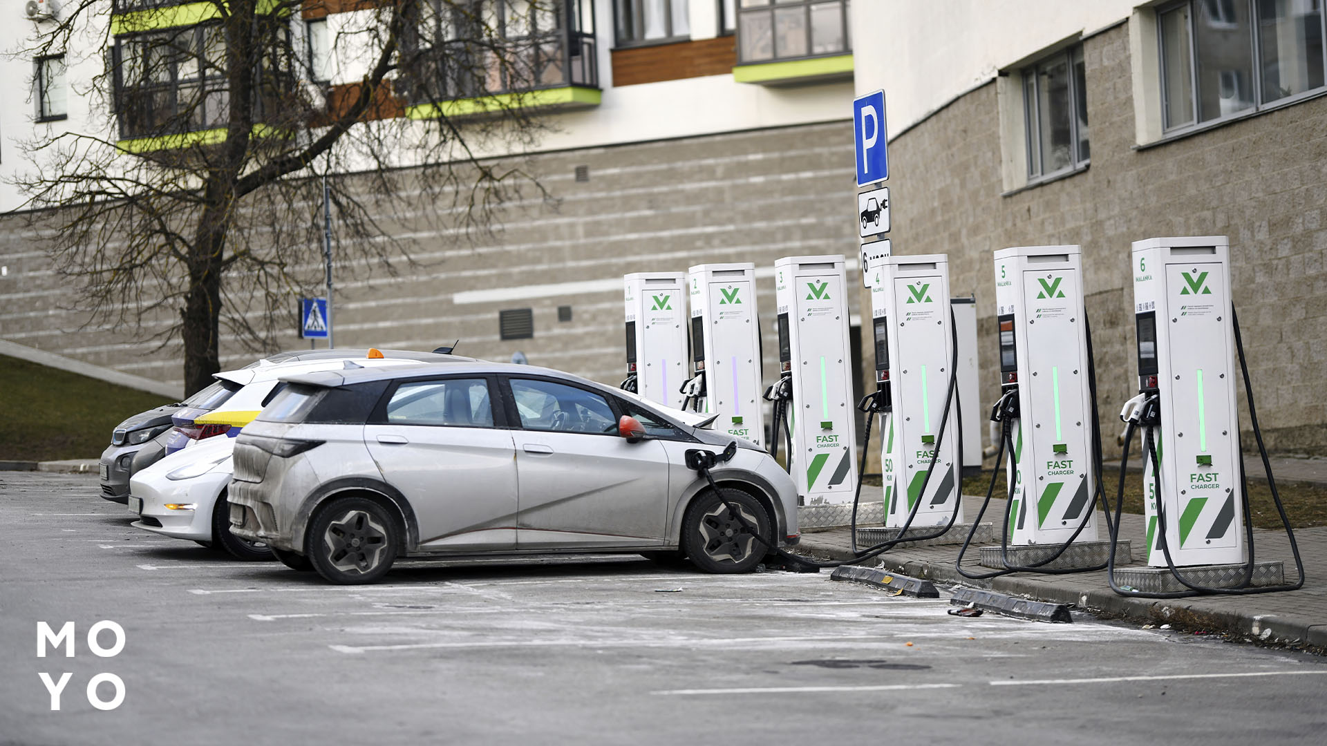 коммерческая зарядная станция