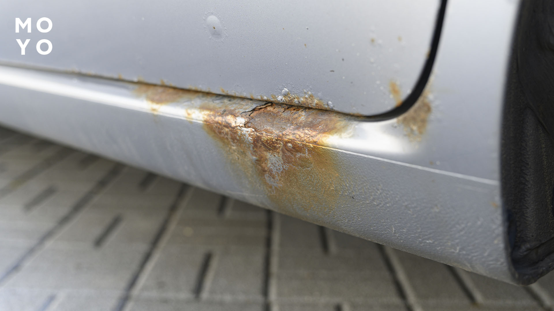 іржа кузова автомобіля