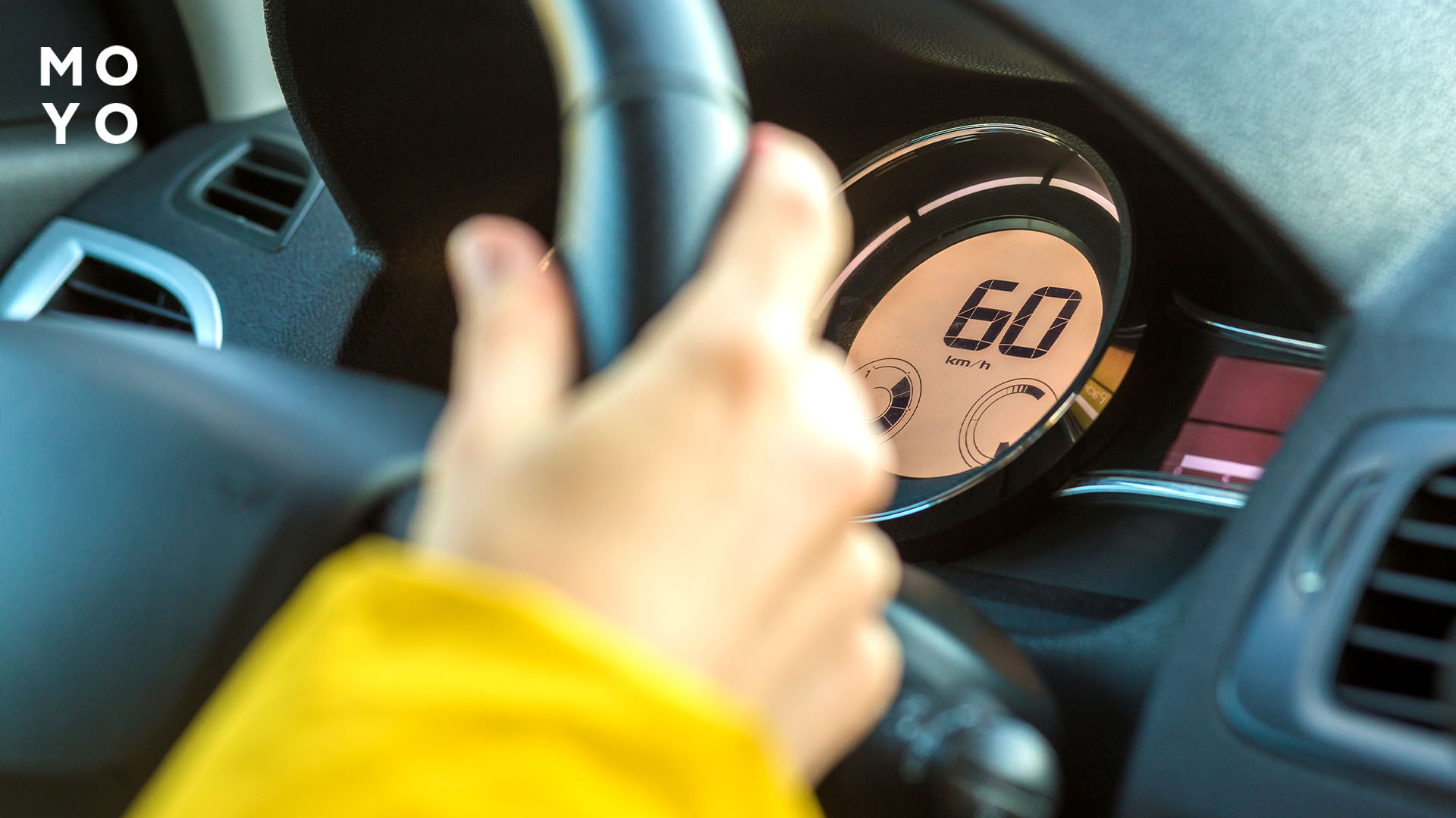 движение на скорости 60 км/ч