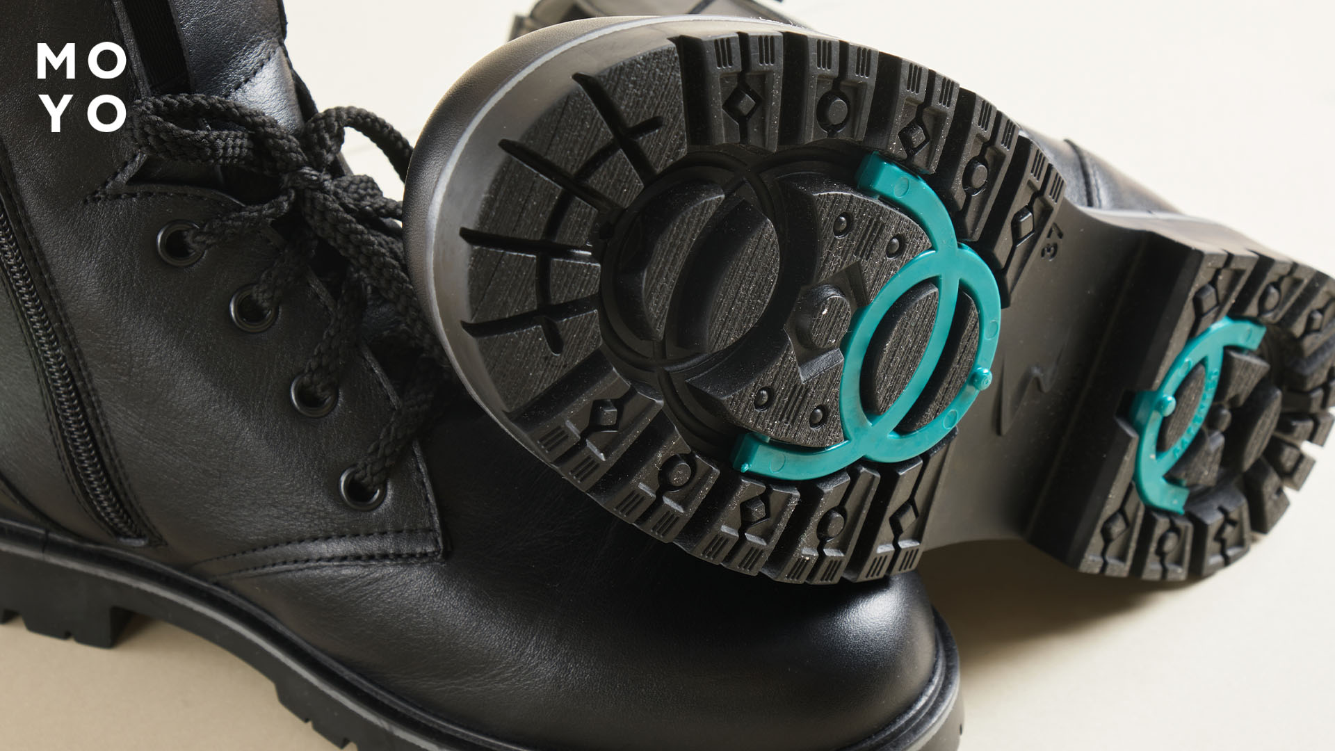 Многослойная подошва с ярко выраженным протектором