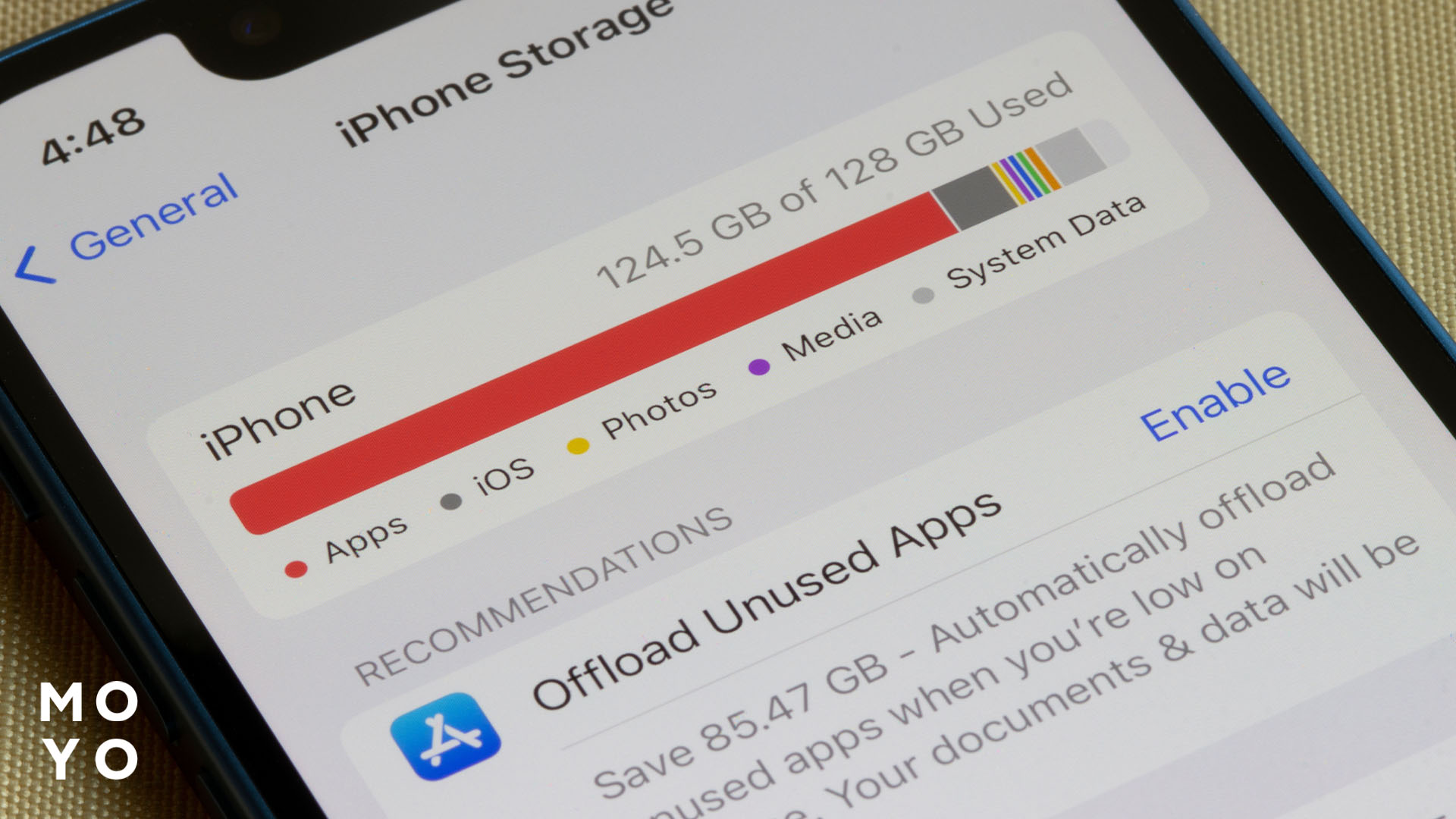 Як видалити системні дані на Айфоні