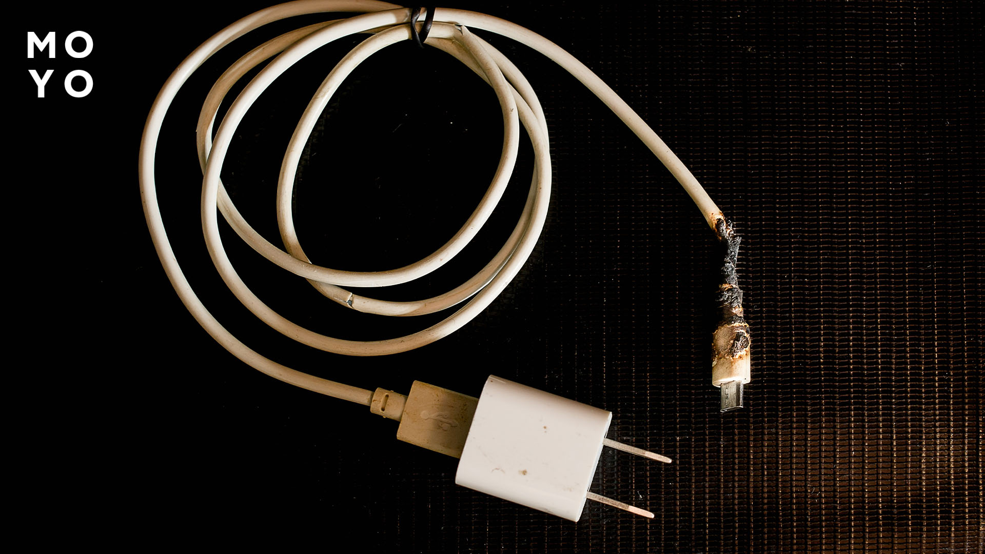 неисправная зарядка смартфона