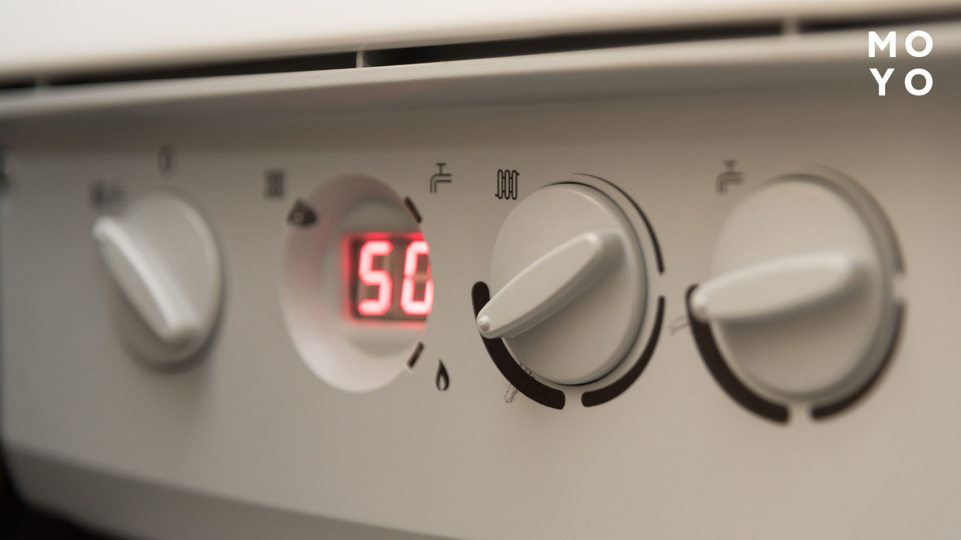 Температура ГВП на панелі керування котла