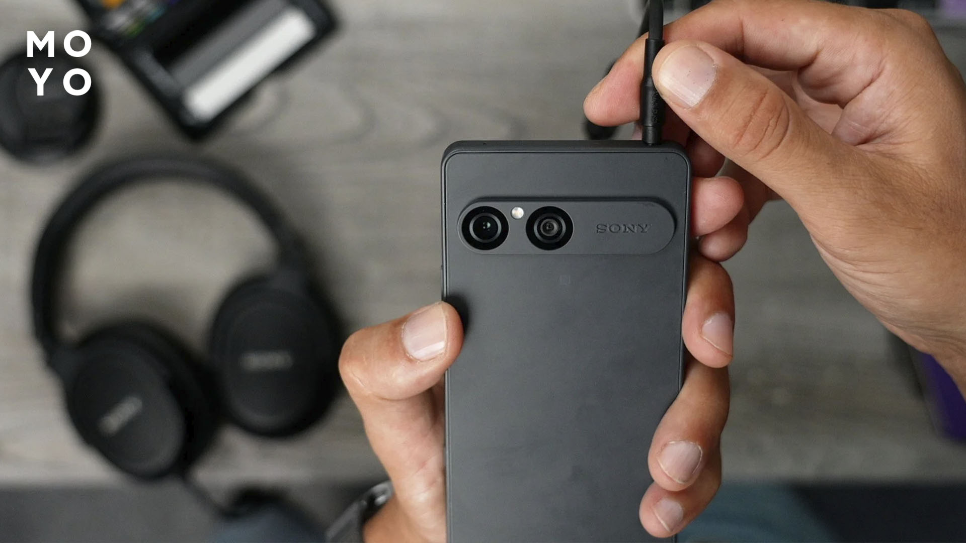 зв’язок і мультимедіа Sony Xperia 10 VII