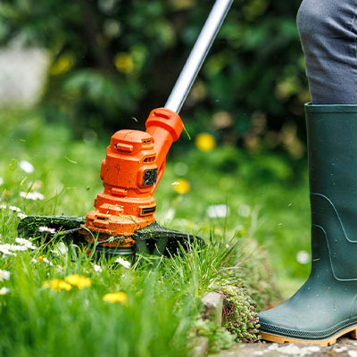 Триммер для травы: 3 типа питания и секреты правильного выбора