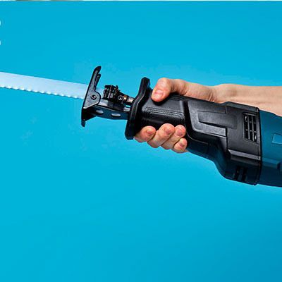 Яку вибрати електропилу для будинку і дачі