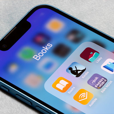 Як читати книги на iPhone: ТОП-5 найкращих програм і сервісів