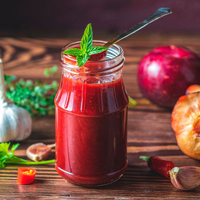 Ткемали из алычи и слив — 3 вкусных рецепта для мяса и овощей