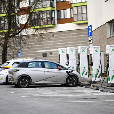 Как правильно заряжать электромобиль: 5 советов для условий при частом отключении света в Украине