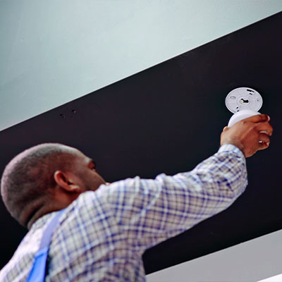 Какой датчик дыма лучше — 6 критериев выбора 