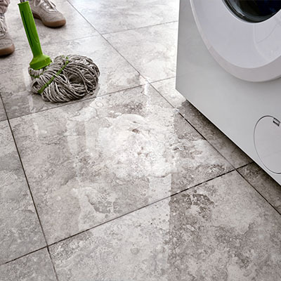 Що робити, коли тече люк пральної машини —  4 ситуації, коли не можна відкладати ремонт