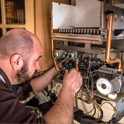 Котел не гріє воду до заданої температури — 5 причин, через які з крана йде холодний струмінь