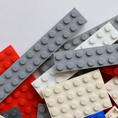 Як зробити скарбничку з LEGO для купюр і монет — 4 підказки для дітей і дорослих