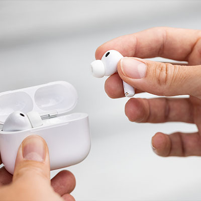 AirPods Pro 3 VS Pro 2 — чи є сенс переплачувати за новинку