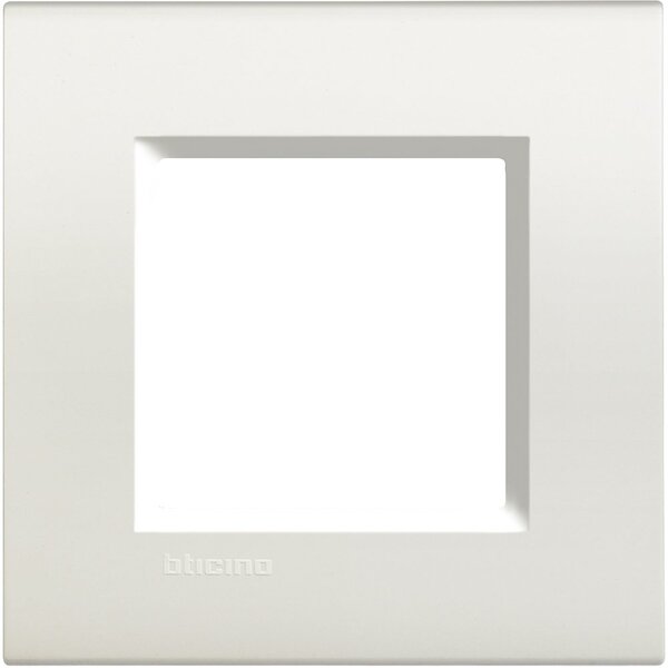 

Рамка 1 пост Legrand Bticino LivingLight, Белый