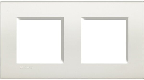 

Рамка 2 поста Legrand Bticino LivingLight, Белый