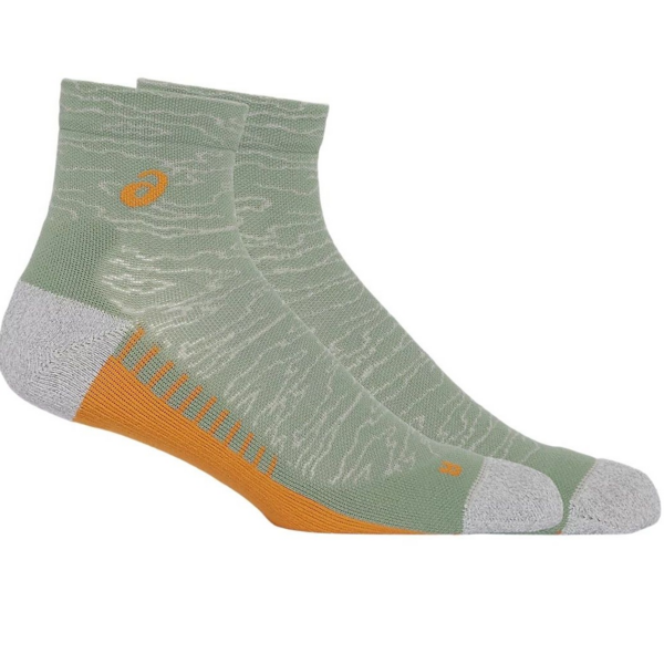 

Носки Asics ( 3013A979 ) PERFORMANCE RUN SOCK QUARTER 2024 DARK JADE / FELLOW YELLOW I (35-38) оливковый