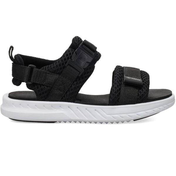 

Сандали женские New Balance 00v2 SWA600A1 37.5 (7 US) черно-белые