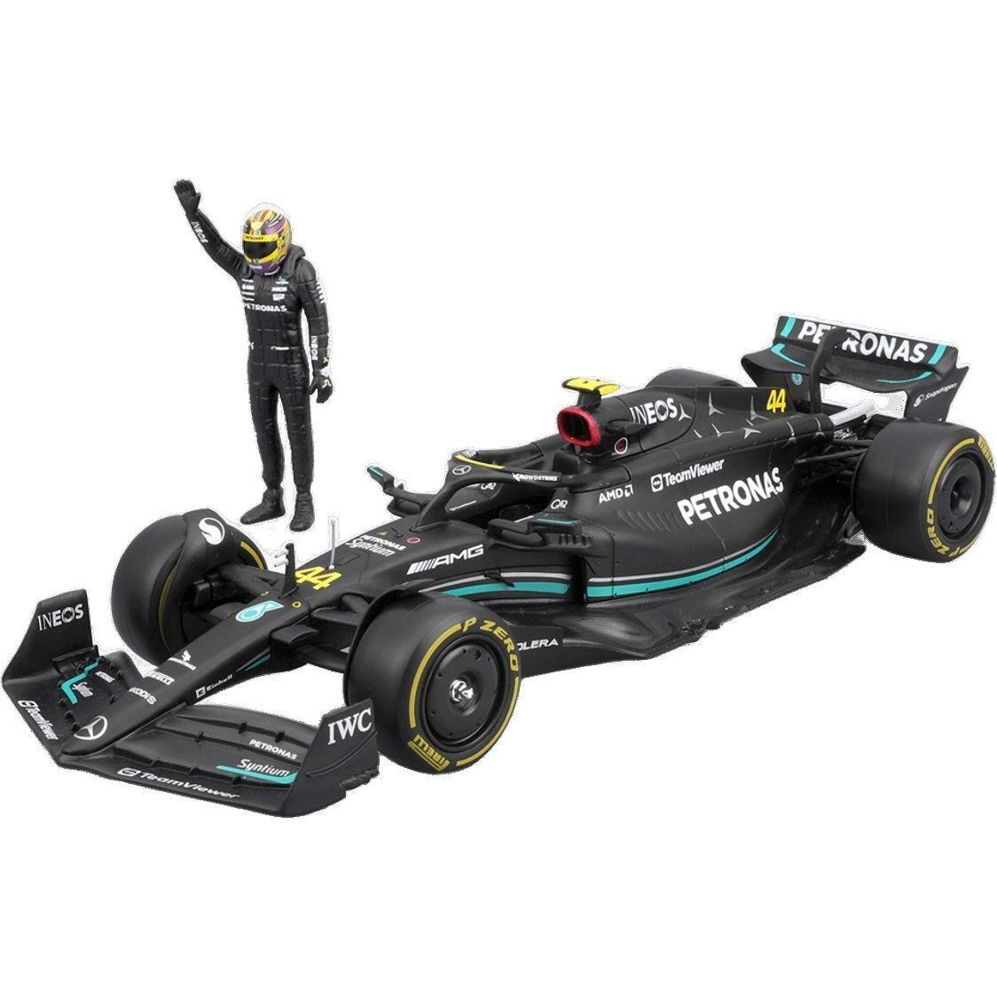 Автомодель с фигуркой - MERCEDES-AMG F1 W14 E PERFORMANCE (1:24) (18-28037) фото 1