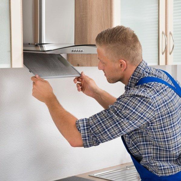 

Установка вытяжки Базова