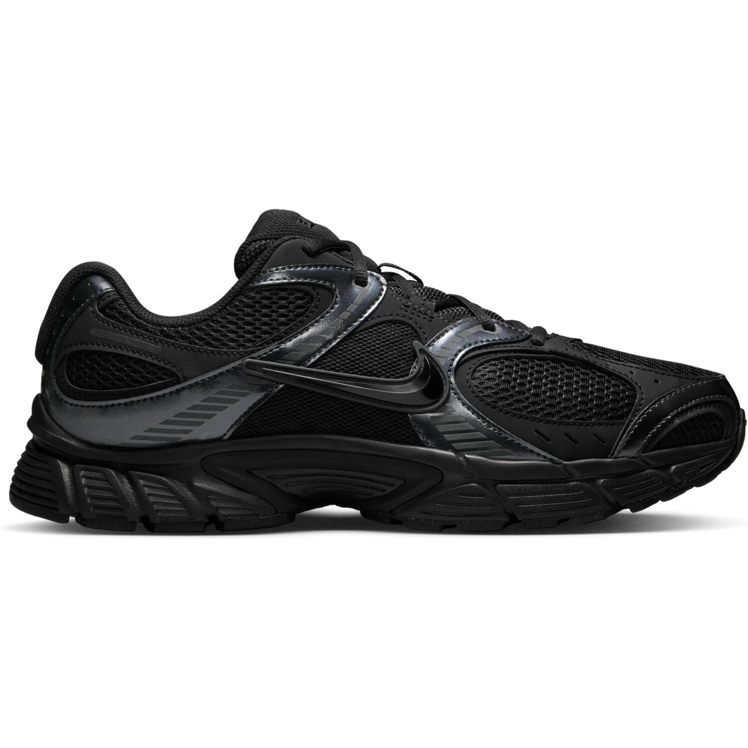 Кроссовки женские Nike W V5 RNR HQ7901-001 38.5 (7.5 US) черные