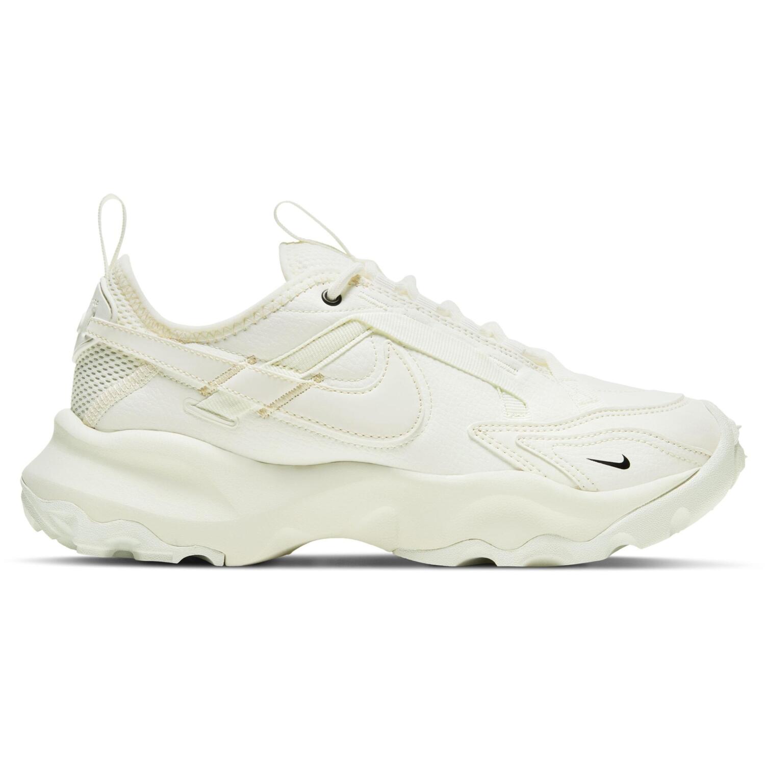 Кроссовки женские Nike TC 7900 DD9682-100 39 (8 US) молочный/черный