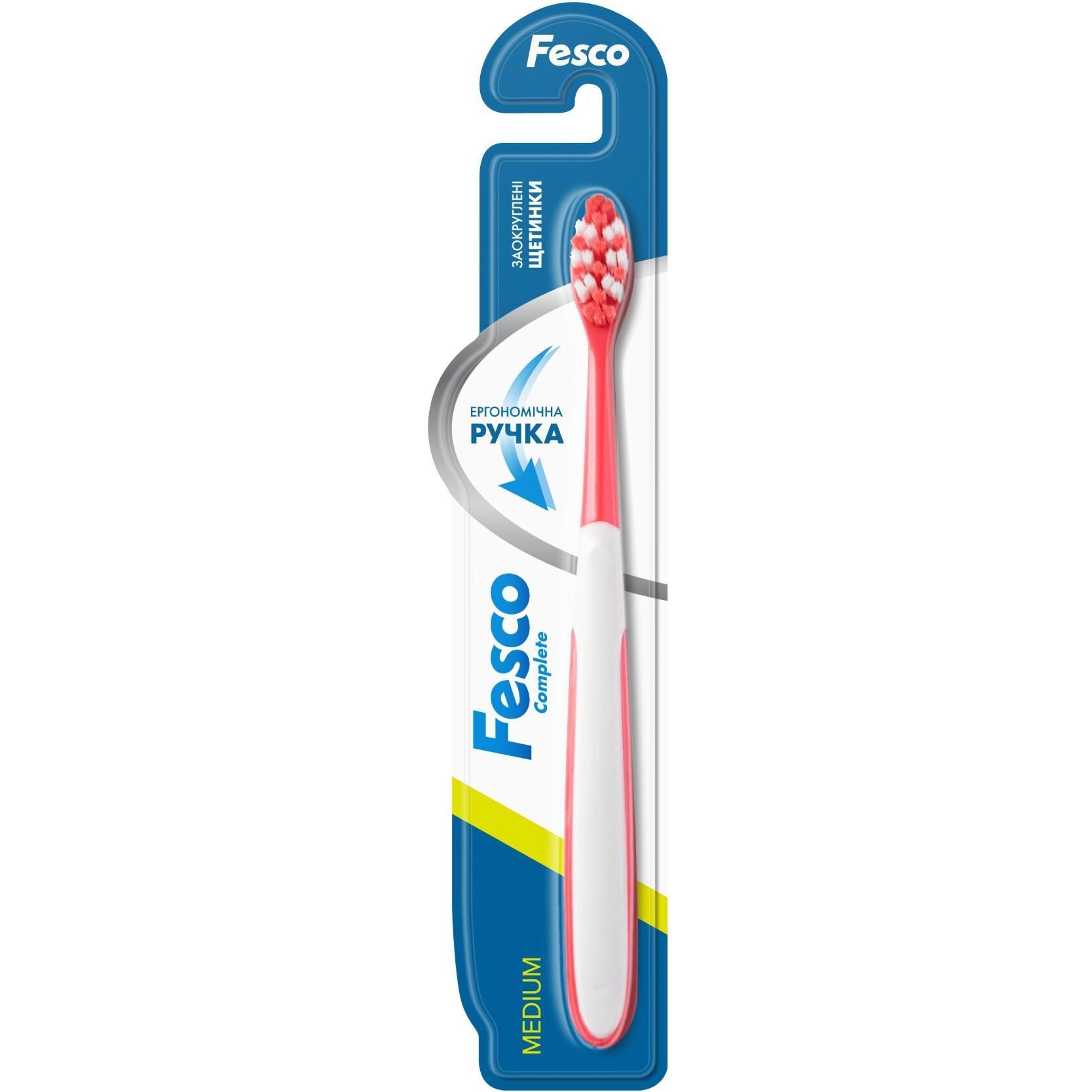 Зубная щетка Fesco Complete Medium красная фото 1