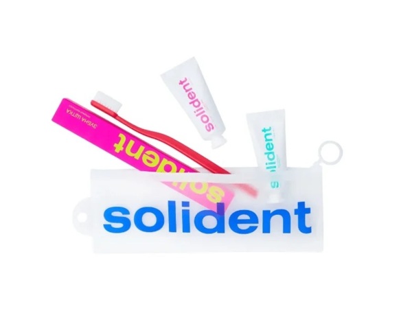 

Набор для путешествий Solident travel kit Mint Peach (косметичка, зубная щетка, зубная паста)