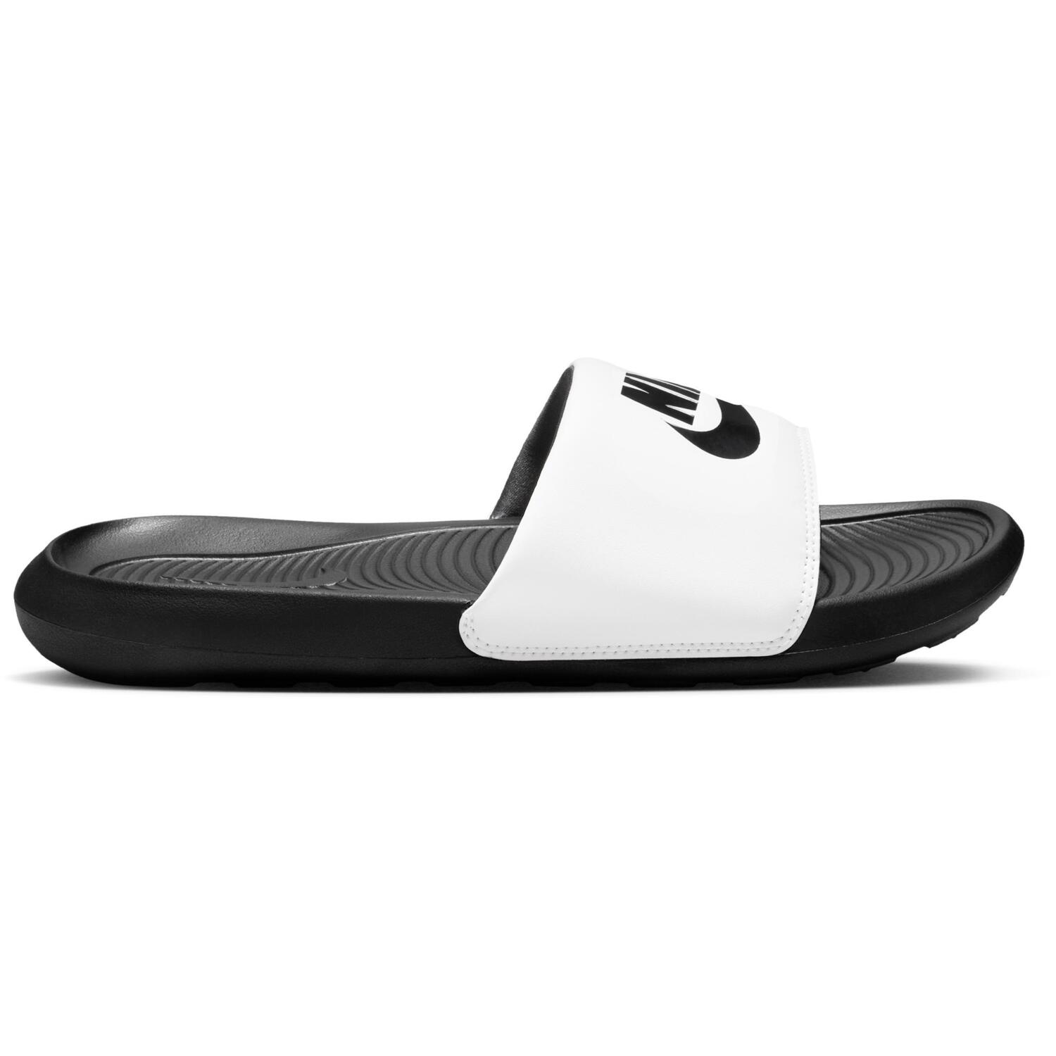 Шлепанцы мужские Nike Victori One Slide CN9675-005 42,5 (9 US) черно-белые