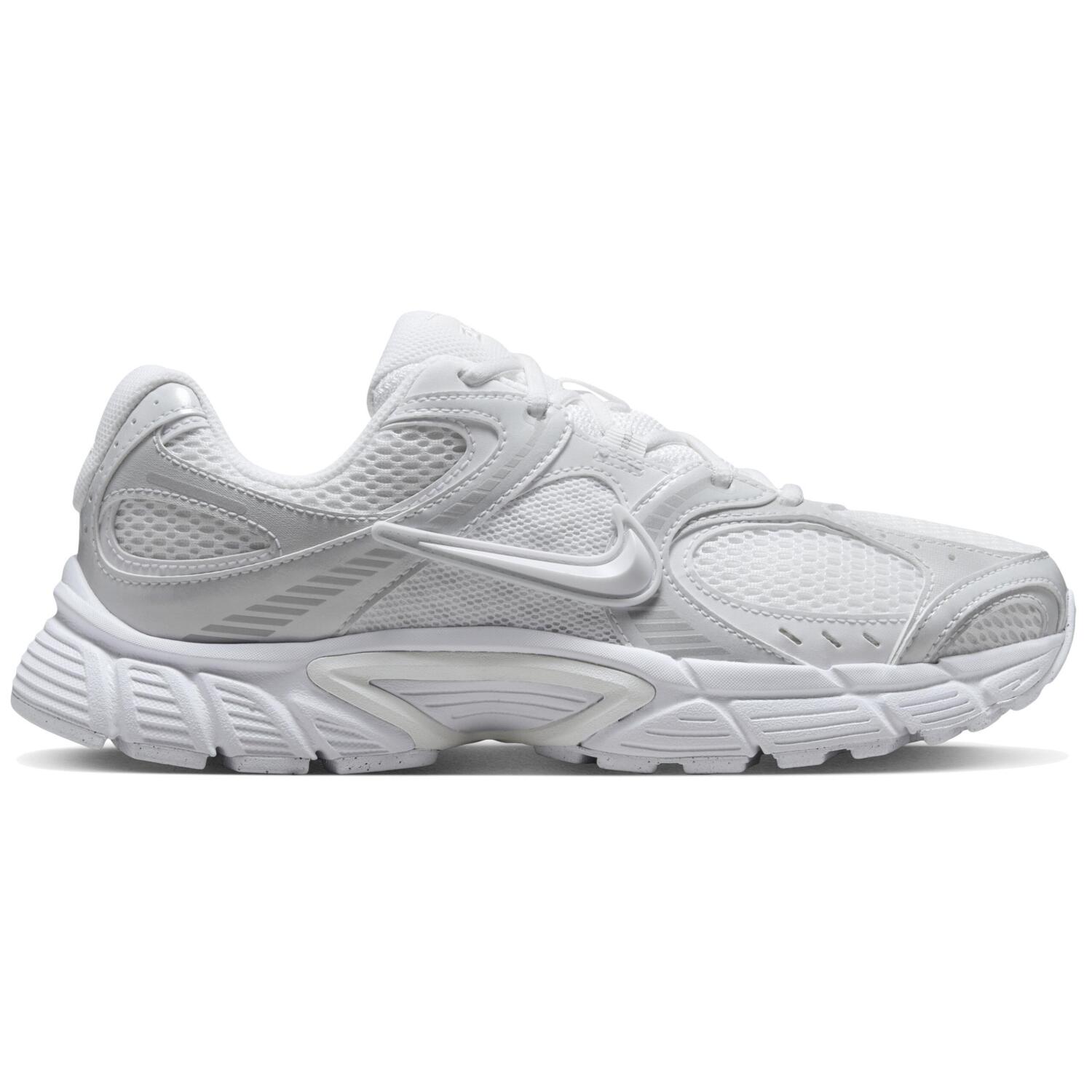 Кроссовки женские Nike W V5 Rnr HQ7901-101 37,5 (6,5 US) белые