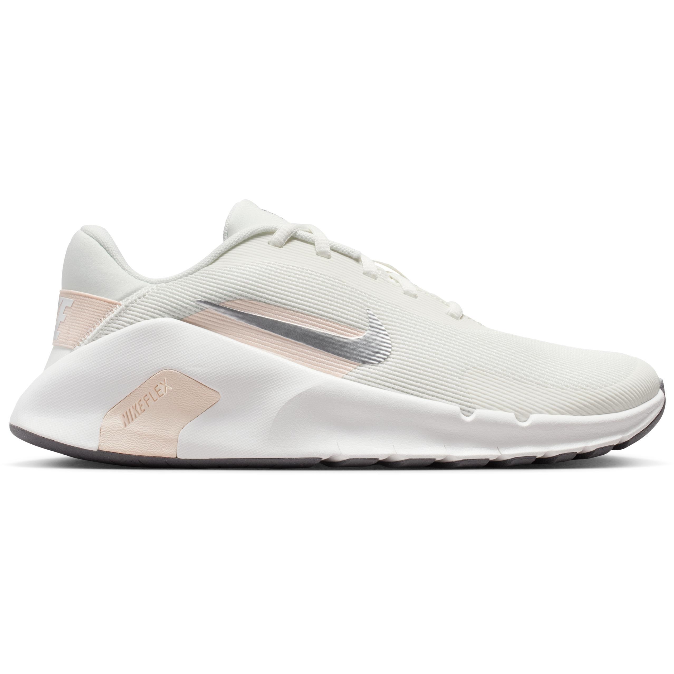 Кроссовки женские Nike W Flex Train HV9981-120 36 (5,5 US) молочные фото 1