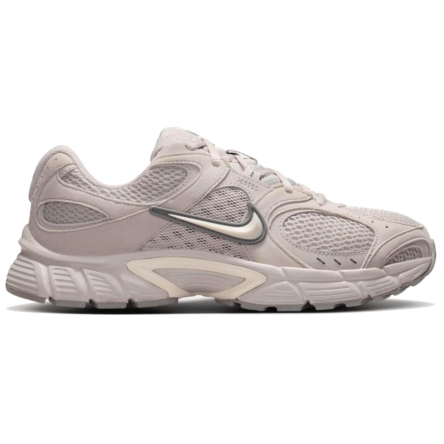 Кросівки жіночі Nike W V5 Rnr II6294-201 39 (8 US) бежеві