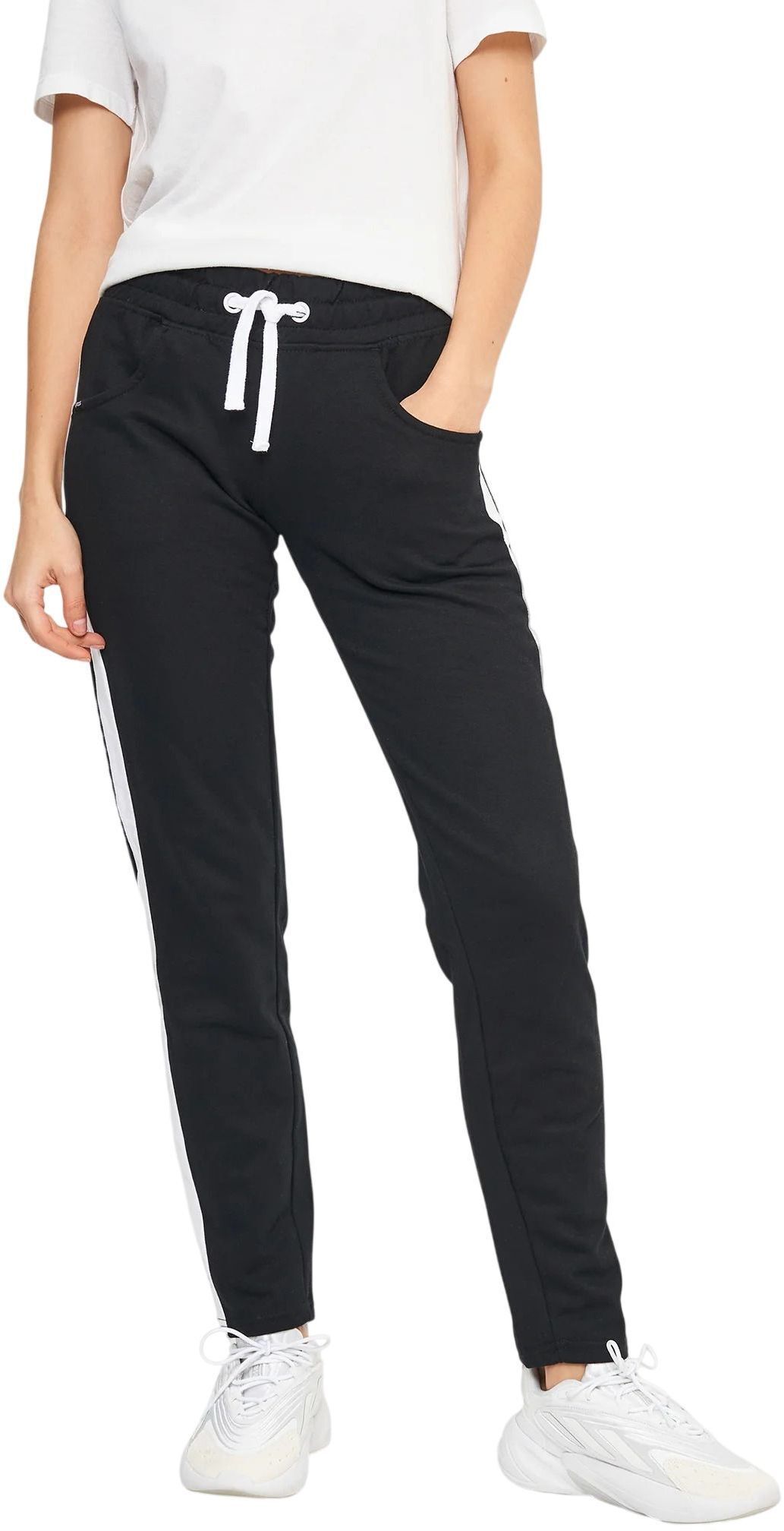 Спортивні штани жіночі JOMA Urban Street 901502.102 M чорніфото1