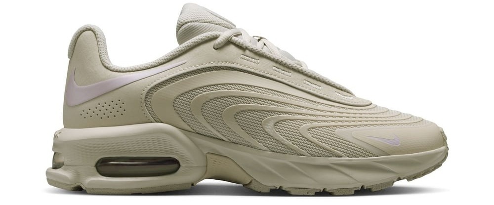 Кроссовки женские Nike W Air Max Fire IR0818-104 38 (7 US) светло-бежевые