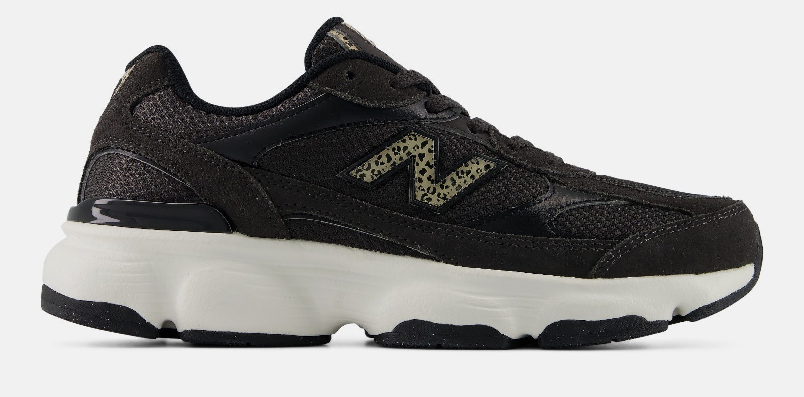 Кроссовки женские New Balance 603 W60336H 37,5 (7 US) черные фото1