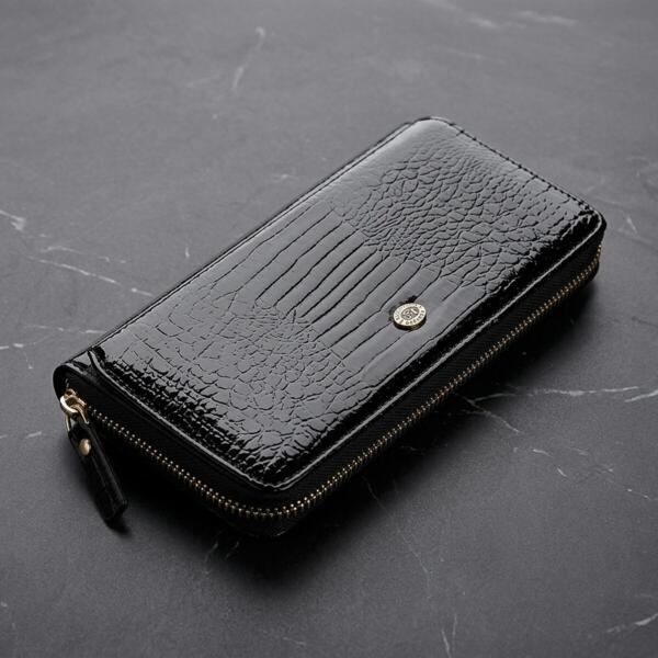 Кошелек женский кожаный St Leather 18437 черный фото